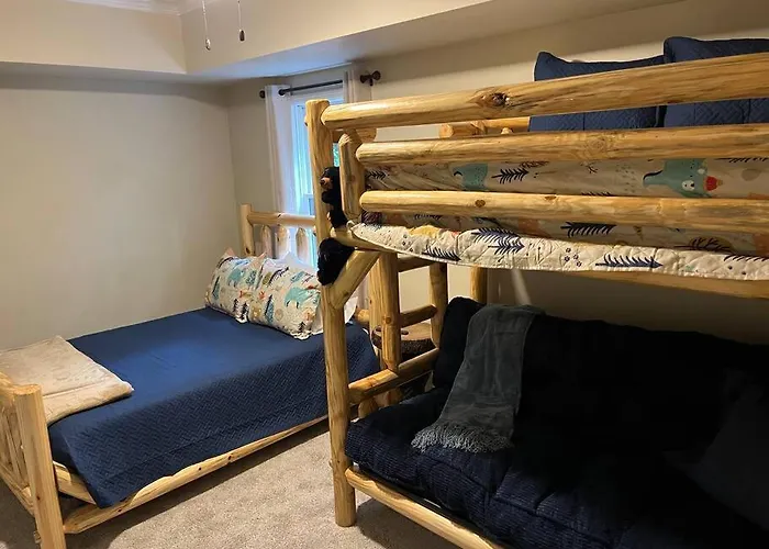 Helen, Ga Bear Paw Haus 4 Bdrm, Sleeps 10, Fire Pit, Pool Table, On Golf Course